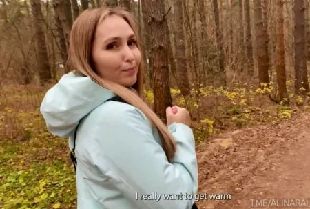 Трахнул мачеху в лесном домике, пока отец ловит рыбу